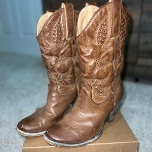 Very Volatile heeled boots - used